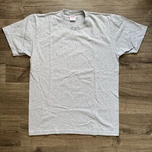 Supreme Solid Light Gray Short Sleeve T Shirt size Large Men Authentic Vintage